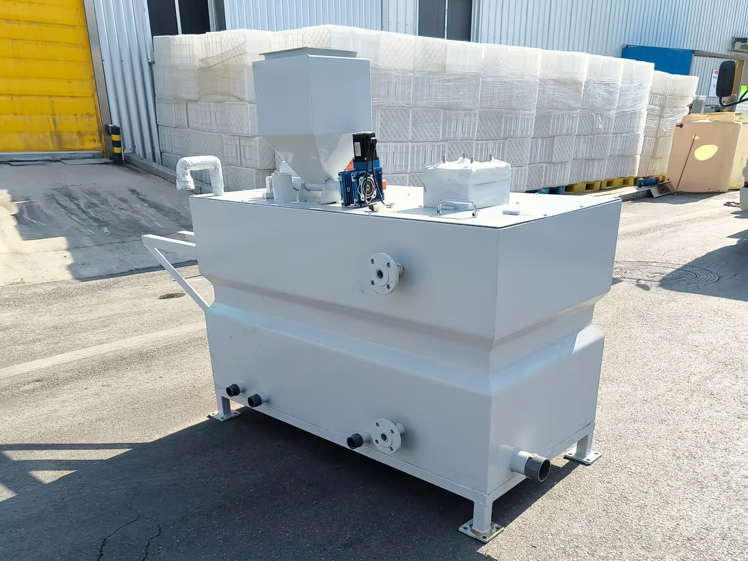 1767840645355719.jpg 老鄉雞-橫.jpg