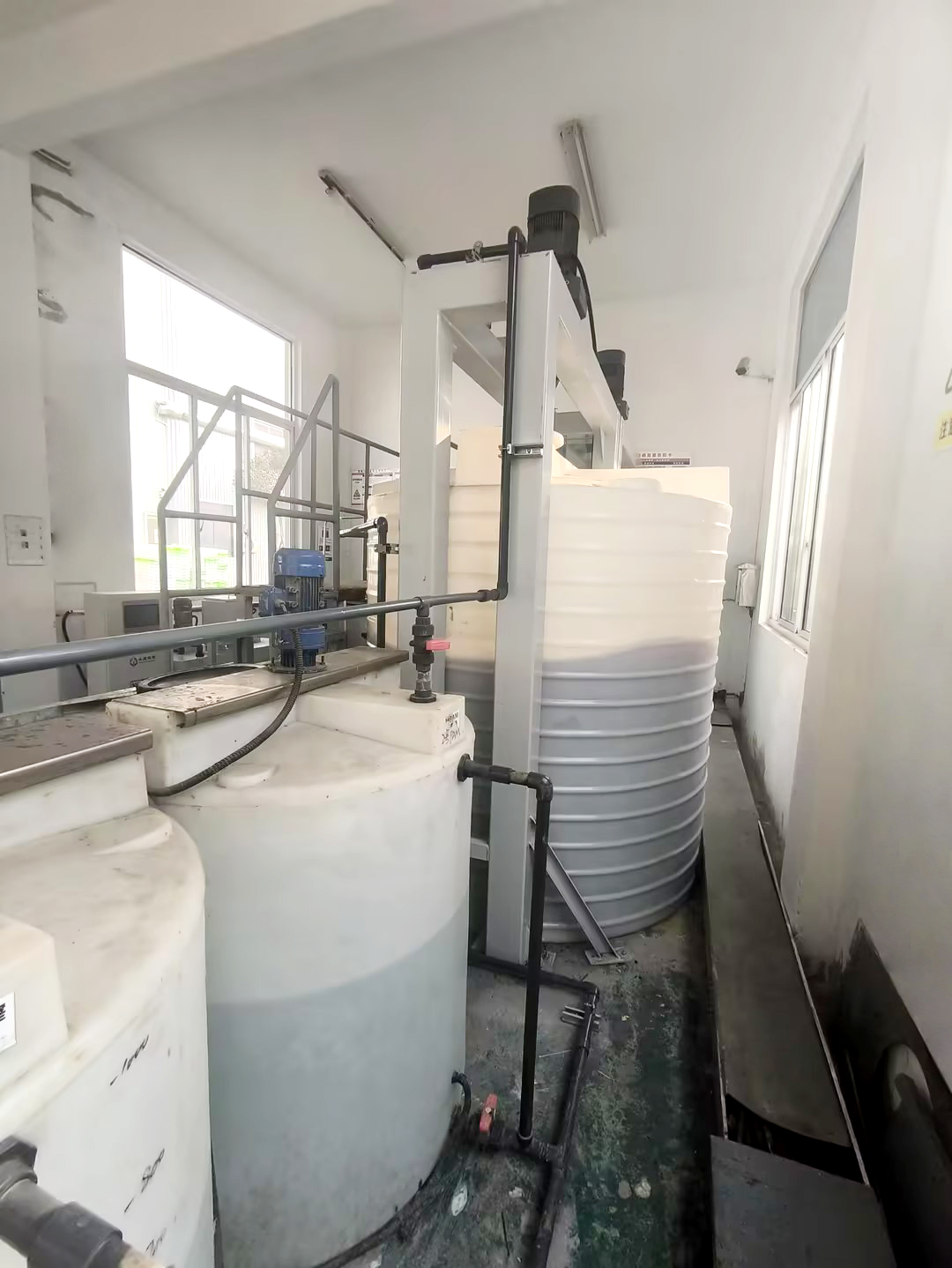 1767840765161704.jpg 04.jpg